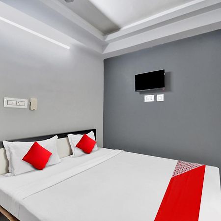 Super Hotel O Royal Empire Колката Екстер'єр фото