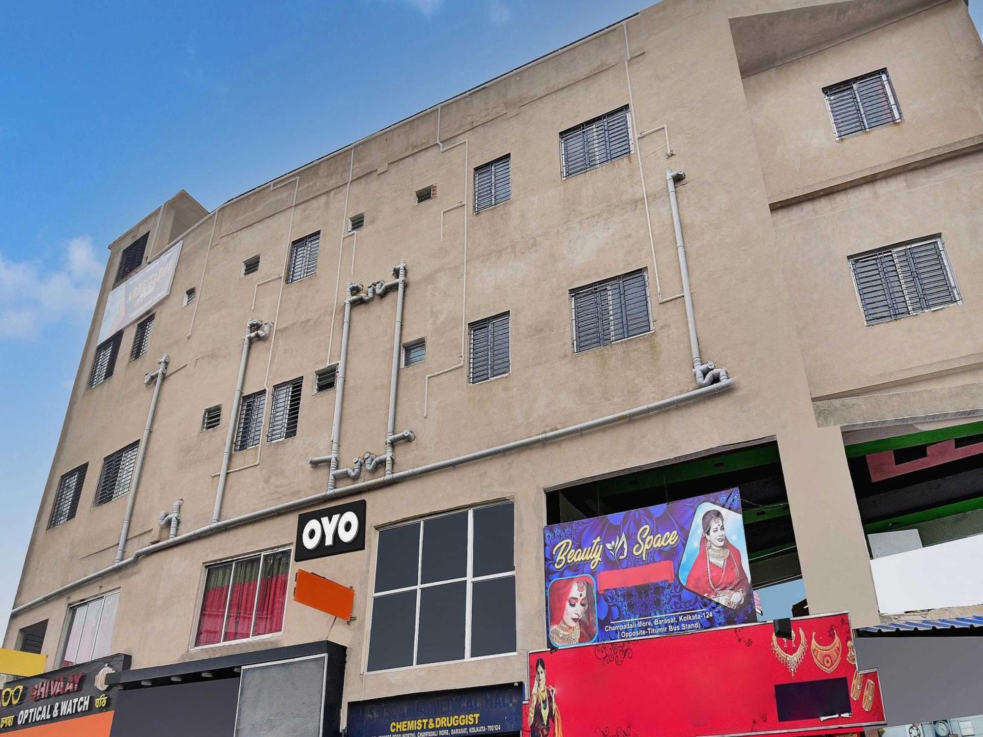 Super Hotel O Royal Empire Колката Екстер'єр фото