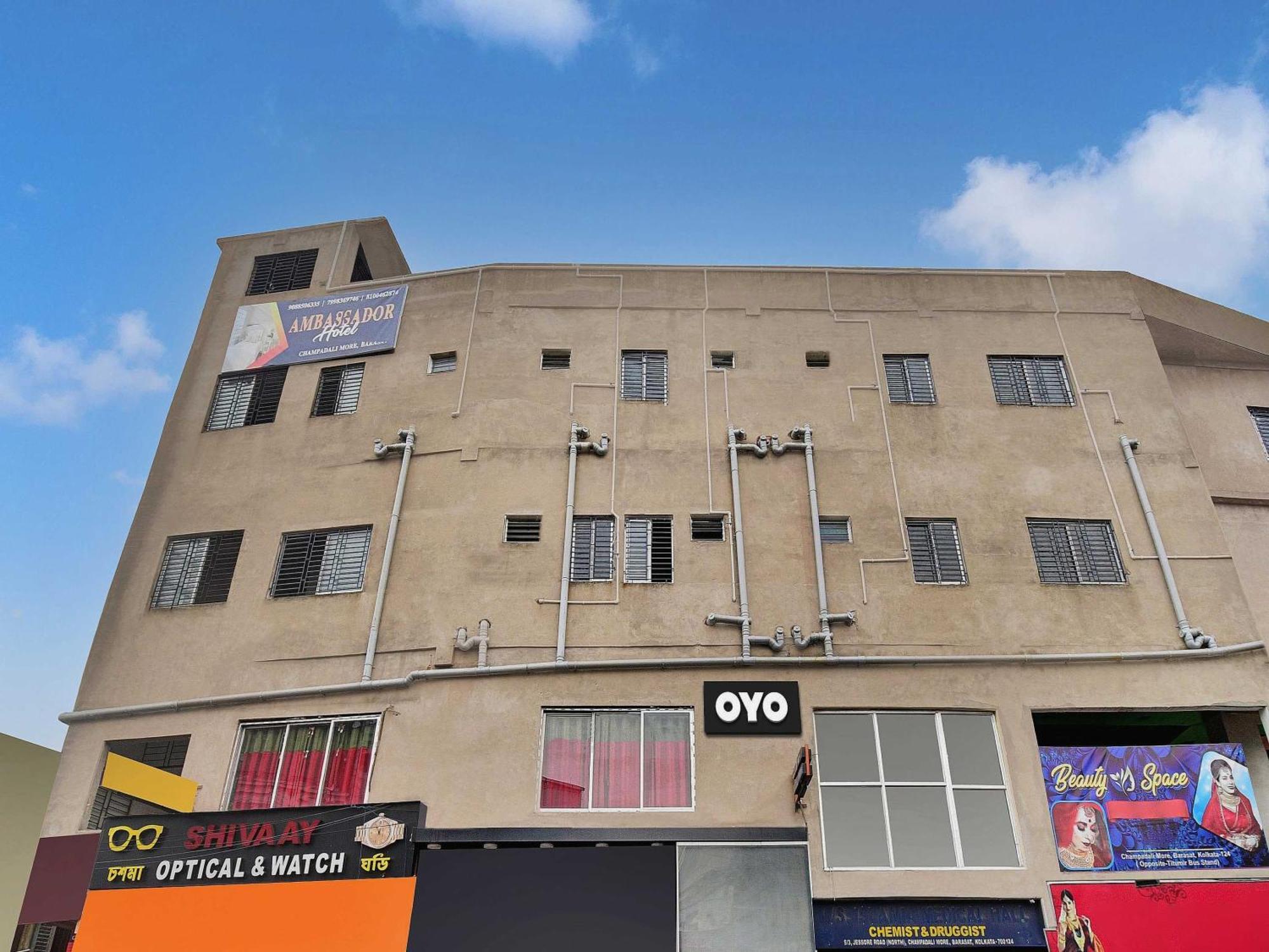 Super Hotel O Royal Empire Колката Екстер'єр фото